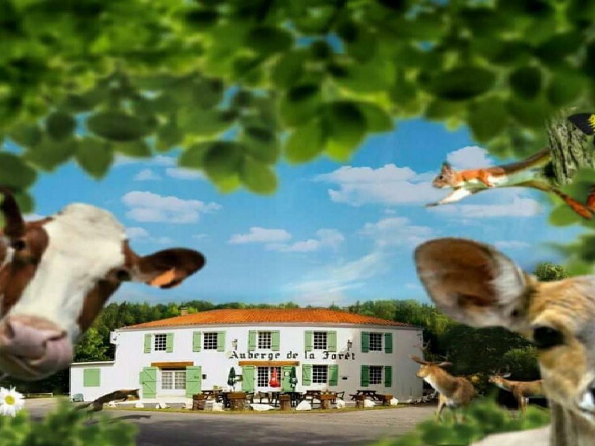 L'Auberge De La Foret Mervent Exterior photo